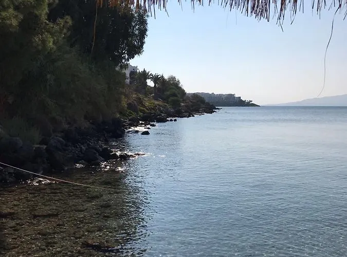 Meteor Beach Turgutreis